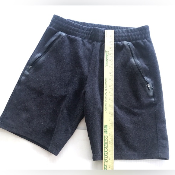 90 degree Men’s Shorts Size M cotton poly blend Great condition practically new - Picture 2 of 5